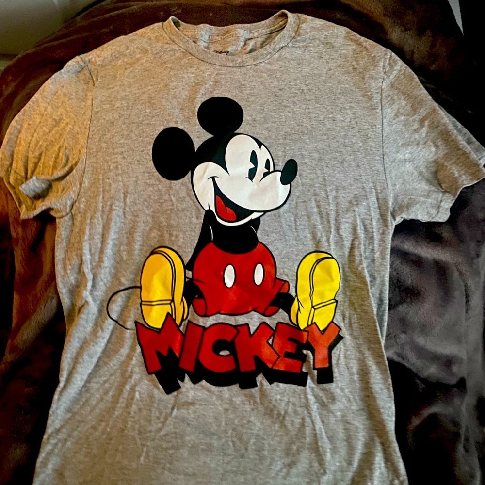 Everyone loves Mickey! ❤️ Tee worn only once